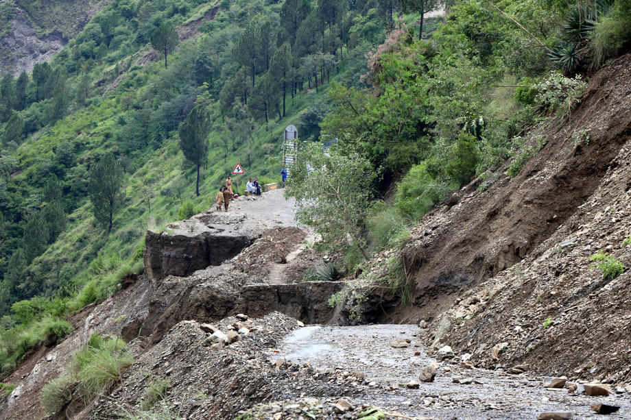 Flash floods kill 550 in Pakistan in heaviest rains in decades - The ...