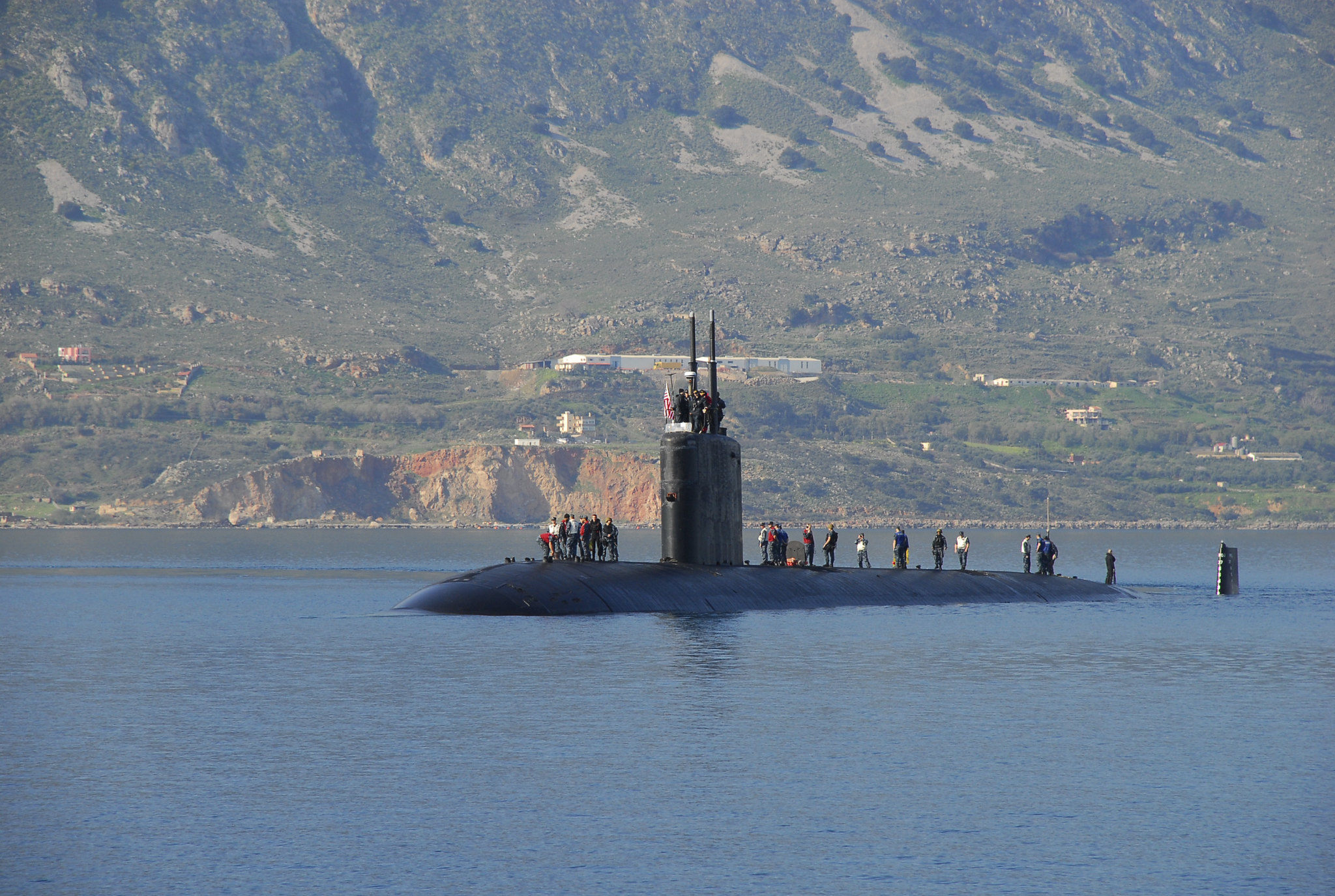 Eyeing China, Biden and allies unveil nuclear-powered submarine plan ...
