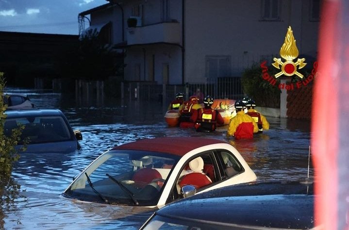 WATCH: Five killed as floods hit Italy’s Tuscany region