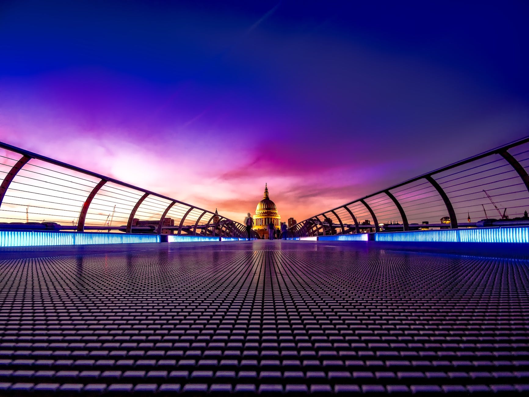 UK parcel firm disables AI after poetic bot goes rogue