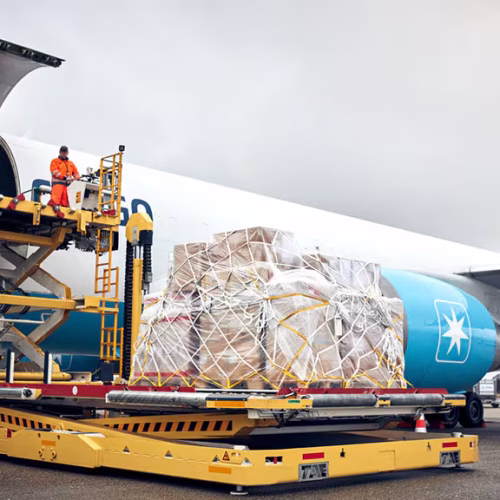 Middle East War Drives Spike in Air Cargo Costs as Shipping Routes Close